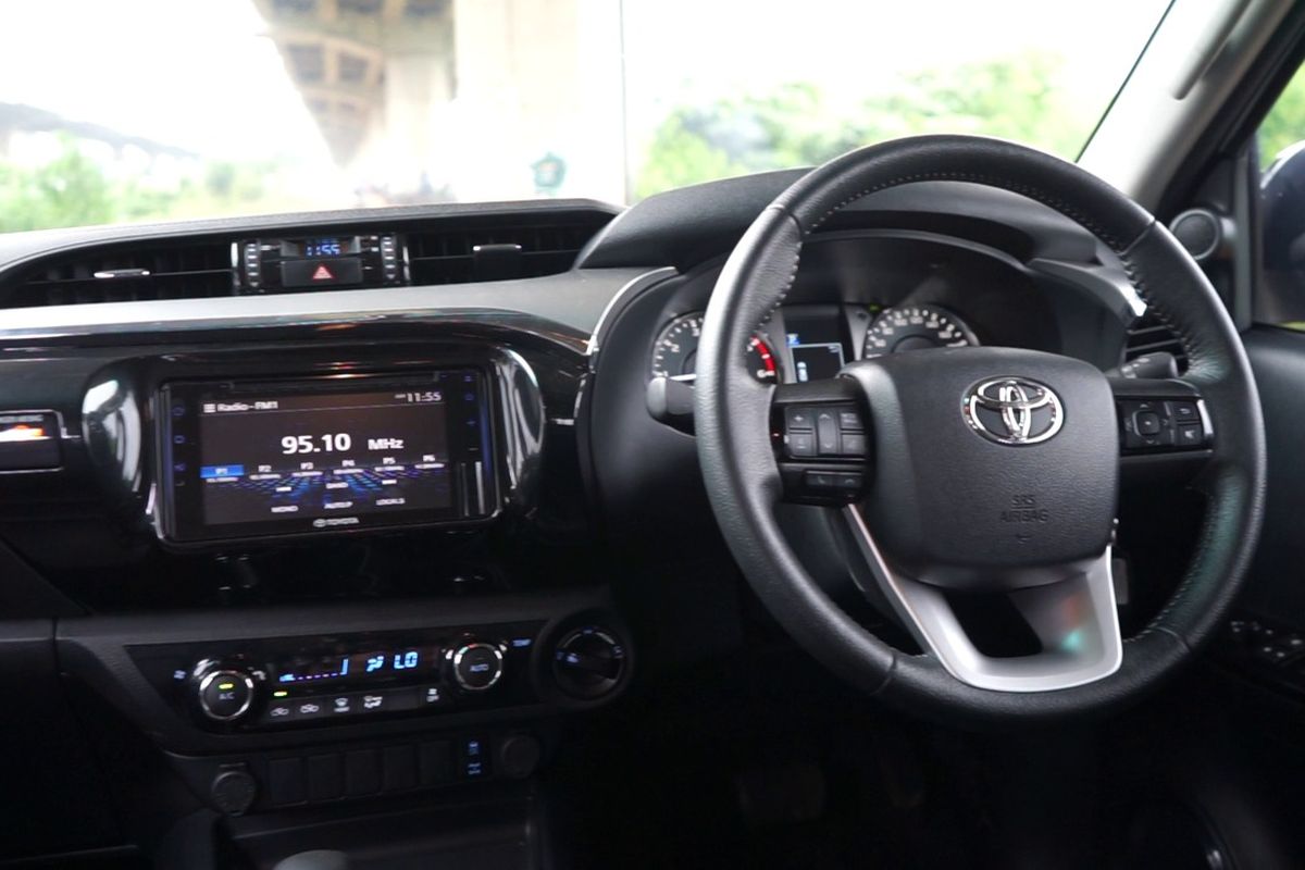 Dashboard Toyota Hilux Facelift