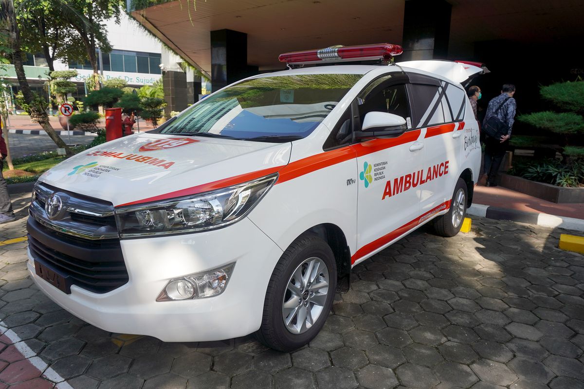 Toyota Kijang Innova jadi ambulans Covid-19