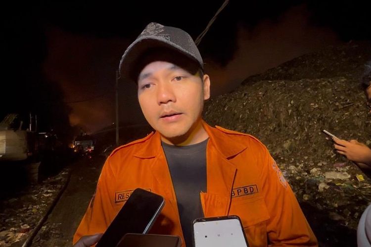 Wali Kota Solo Belum Tahu Penyebab Kebakaran TPA Putri Cempo, Fokus Sekat Titik Api