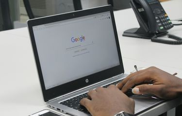 Cara melihat password yang tersimpan di Chrome.