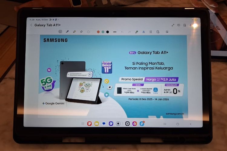 Selama periode promo dari tanggal 8 Desember 2025 - 14 Januari 2026, pembeli akan mendapat trifold cover back senilai Rp 299.000 dan e-book voucher untuk S-Lime senilai Rp 150.000.