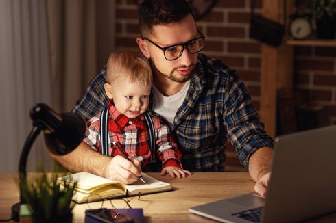 4 Tips Sukses Work From Home Sambil Mengurus Anak di Rumah