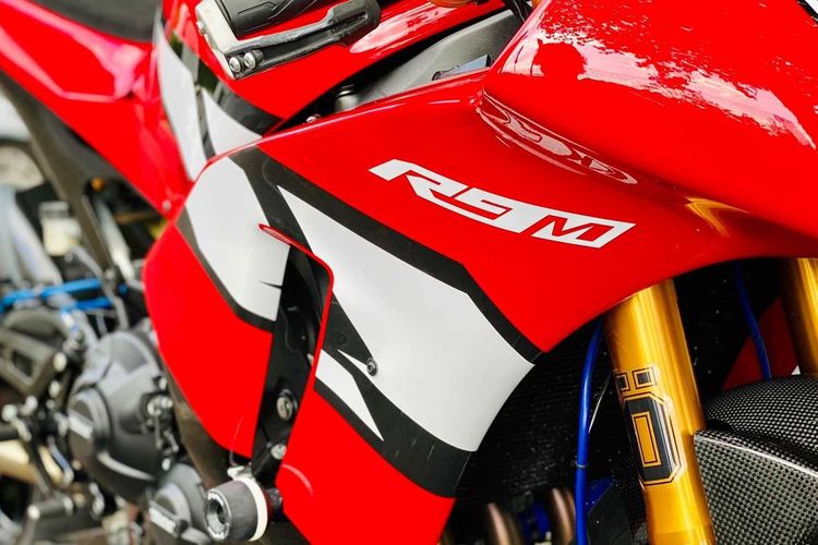 Modifikasi Yamaha Tracer 900 GT menjadi R9M