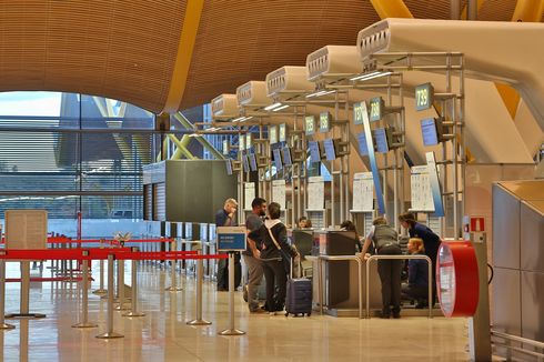 Bandara di Spanyol Akan Bolehkan Bawa Cairan Lebih dari 100 Mililiter