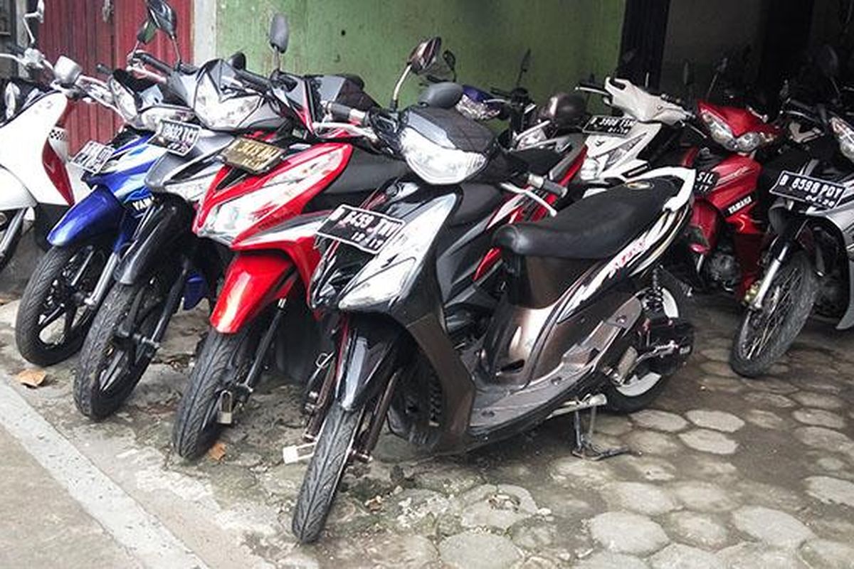 Sepeda motor bekas di Condet Jakarta TImur