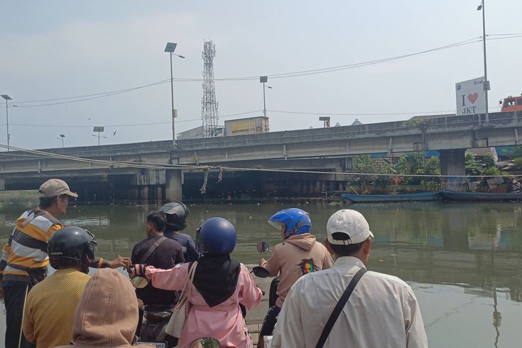 Menjajal Eretan Kali Angke Jakut, Alternatif Pengendara Hindari Keramaian Menuju PIK