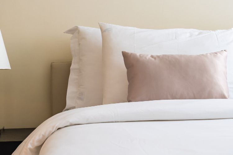 Cara Menghilangkan Bau Pada Bantal Halaman All - Kompas.com