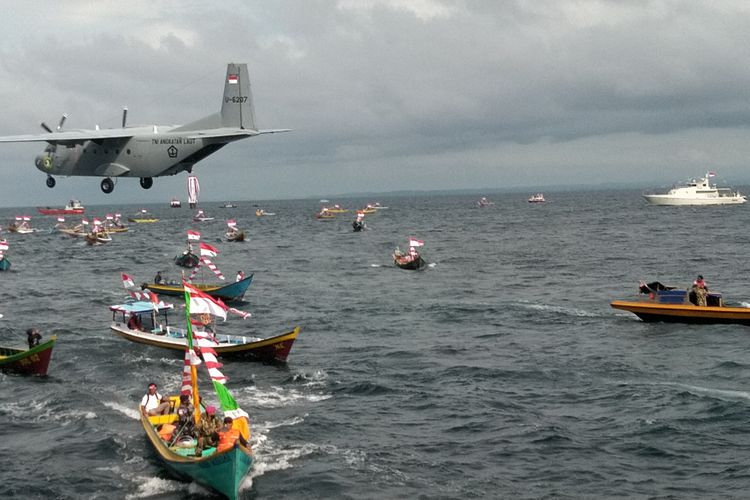 Sekitar 50 kapal nelayan di perbatasan RI Malaysia ikut menyemarakkan Hut RI 76 di Karang Unarang. Acara tersebut diinisiasi oleh Danlantamal XIII Tarakan untuk meneguhkan tapal batas laut Indonesia di Ambalat