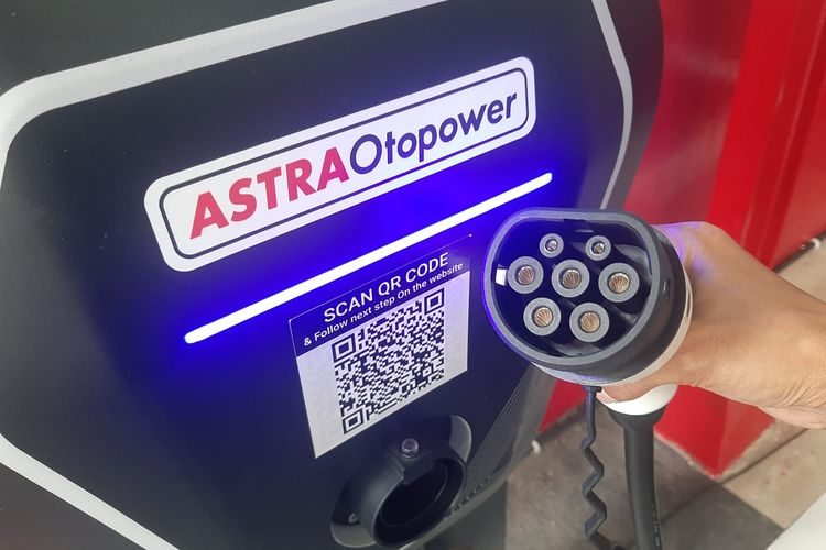 Fasilitas charging station Astra Otopower di Bekasi