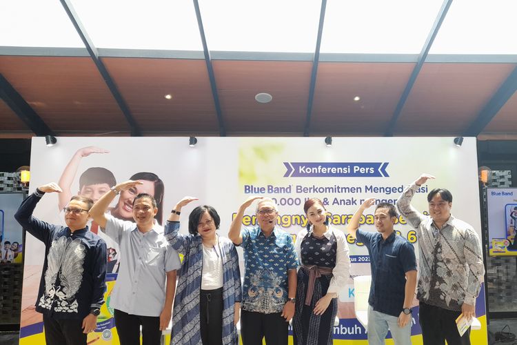 BlueBand mencanangkan kampanye edukasi sarapan bergizi penuh omega 3 dan 6 untuk memenuhi kebutuhan nutrisi anak Indonesia.