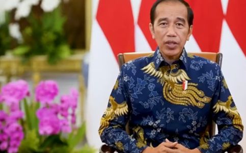 Jokowi Says Covid Vaccine Supply Adequate, Urges Eligible Indonesians to Get Booster Shots