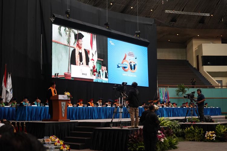 Prof. Harjanto Rektor Binus University memberikan sambutan dalam Wisuda Binus Ke-60 (6/7/2019).