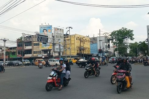 Potret Apesnya Pengendara Motor yang Enggak Sabar