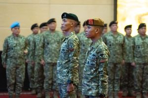 Panglima TNI Naikkan Pangkat 2 Prajurit yang Turunkan Bendera Bulan Bintang pada Hari Damai Aceh