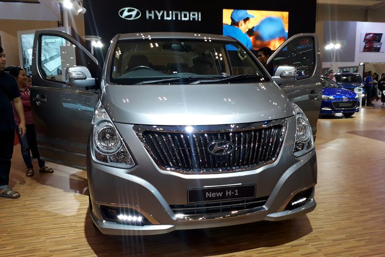 Hyundai H-1 facelift tipe Royale di GIIAS 2017.