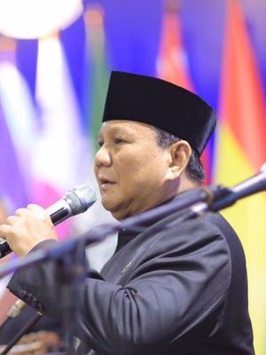 Menteri Pertahanan Prabowo Subianto saat memberikan sambutan di acara Defence Attache Dinner 2020 yang diselenggarakan di Kantor Kementerian Pertahanan RI, Jakarta, Kamis (20/2/2020).  