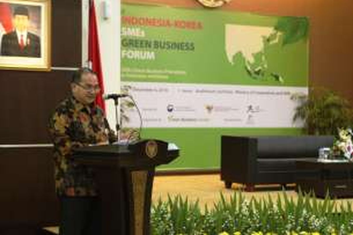 Deputi Bidang Kelembagaan Kementerian Koperasi dan UKM Meliadi Sembiring dalam 1st Indonesia-Korea Green Business Forum di Gedung Kementerian Koperasi UKM Jakarta, Selasa? (6/12/2016).