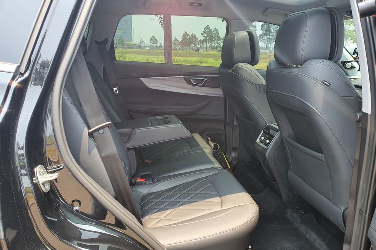 Interior Chery Tiggo 8