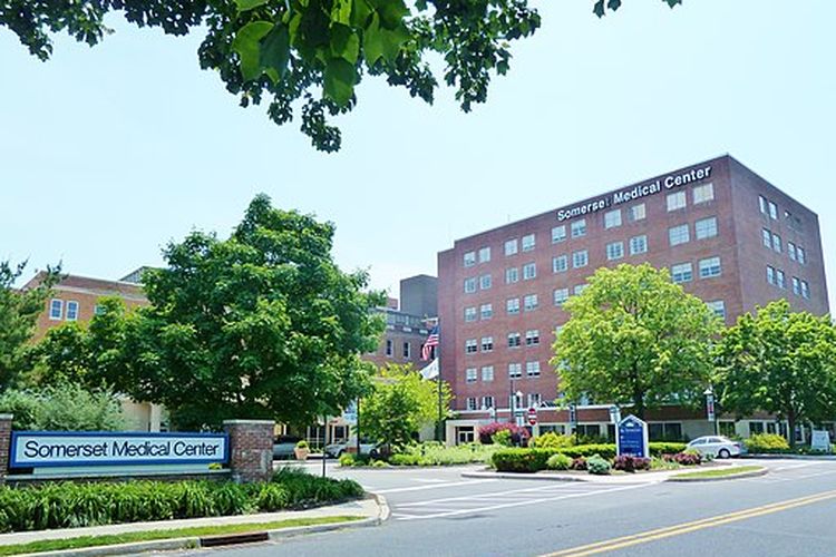 Somerset Medical Center, tempat Charles Cullen melakukan 13 pembunuhan selama setahun pada 2002.