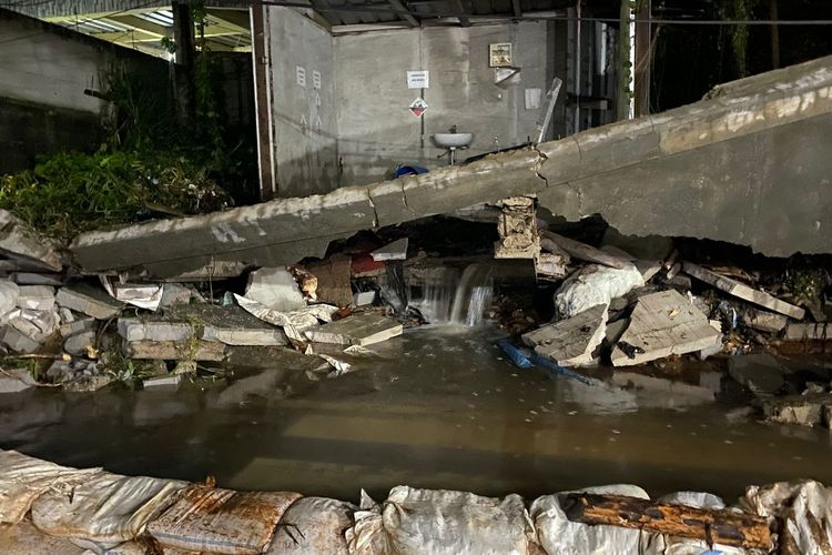Tembok Roboh di Kalibata Timur Bikin Banjir, Pemkot Jaksel Panggil Pengelola Apartemen