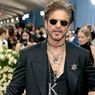 Shah Rukh Khan di Usia 60 Tahun: Karier, Keluarga, dan Warisan di Bollywood