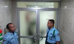 KPK Geledah Ruang Kerja Chairun Nisa di DPR