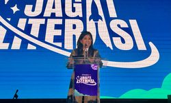 Meutya Hafid Kenakan Wastra UMKM Yogyakarta di HUT Ke-30 Kompas.com