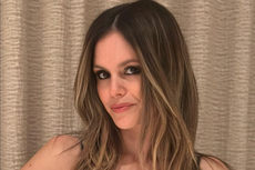 Rachel Bilson Mengaku Pertama Kali Orgasme di Usia 38 Tahun