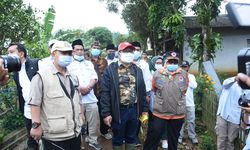 Kunjungi Lokasi Bencana Alam Sukabumi, Gus AMI Dukung Rencana Relokasi Lahan
