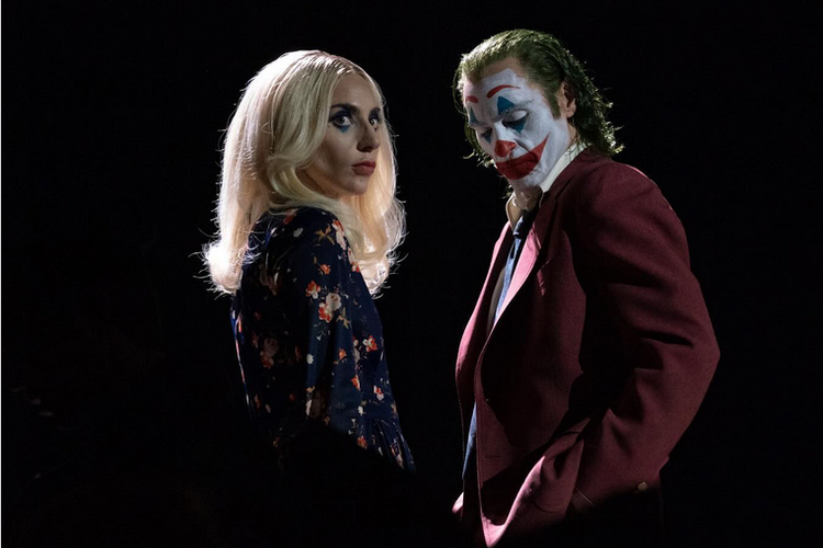 Penyanyi dan aktris Lady Gaga sebagai Harley Quinn dan aktor Joaquin Phoenix sebagai Joker dalam film Joker: Folix a Deux karya sutradara Todd Phillips.