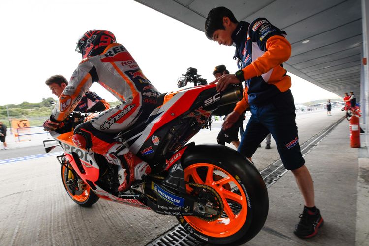 Marquez fokus tingkatkan kelemahan motornya di sesi tes resmi Jerez.