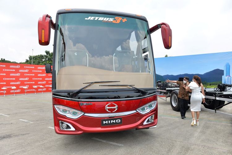 Sasis bus baru dari Hino