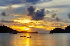 Indahnya Sunset Pantai Paku Mandeh di Sumbar, Hamparan Pasir Putih dan Air Jernih