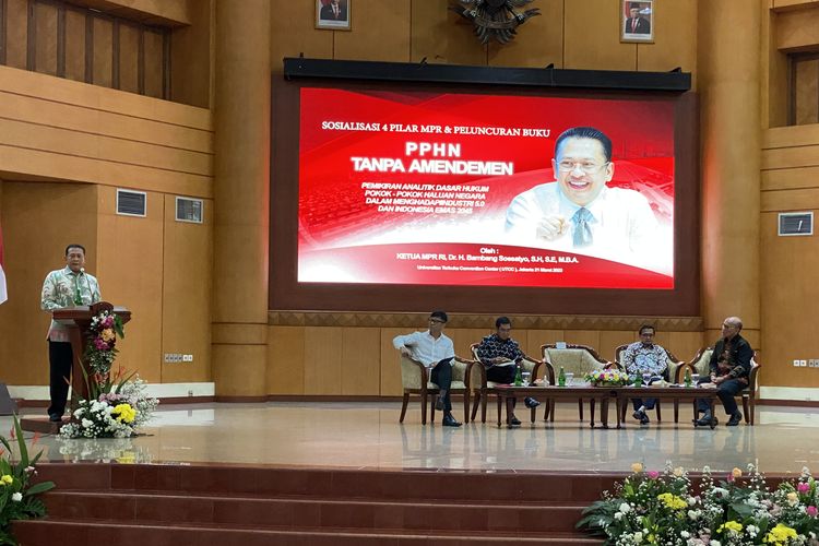 Bambang Soesatyo, Ketua MPR RI dalam sosialiasi empat pilar dan peluncuran buku di Universitas Terbuka (UT) pada 21 Maret 2023.