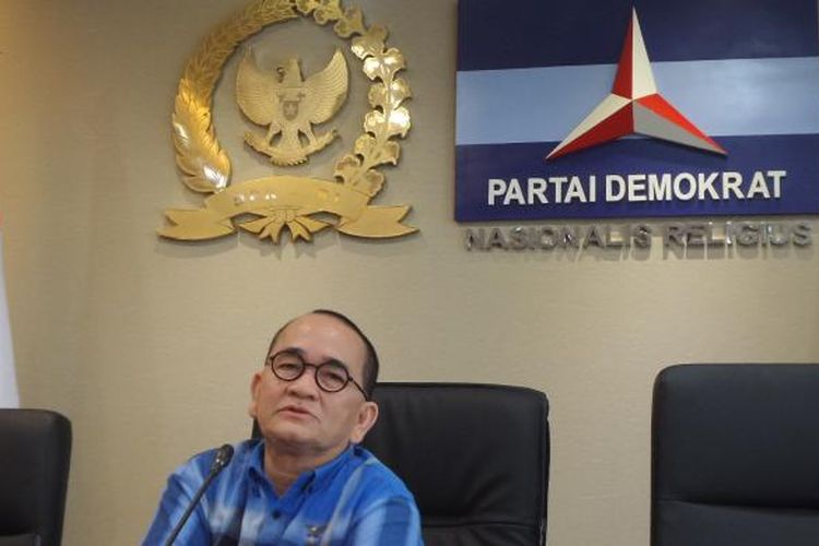 Politisi Partai Demokrat Ruhut Sitompul di Kompleks Parlemen, Senayan, Jakarta, Senin (22/8/2016)