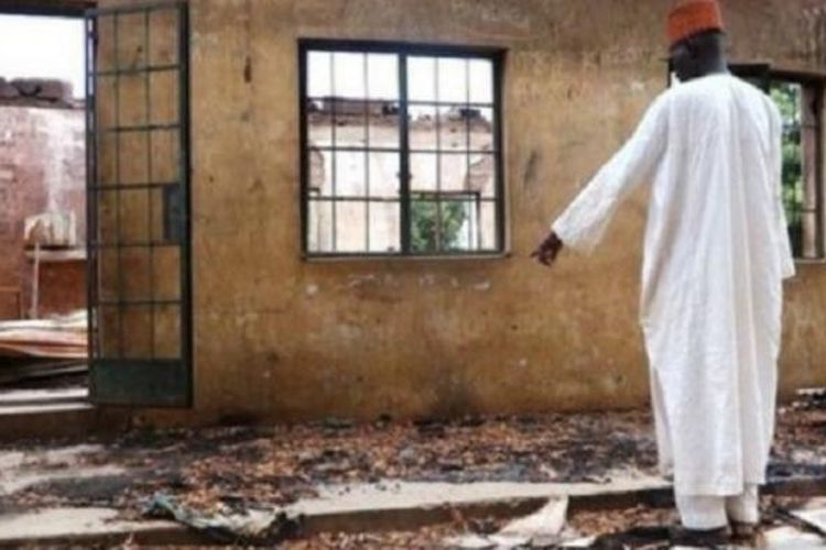 Pemberontakan Boko Haram telah menghancurkan lebih dari 1000 bangunan sekolah dan mengusir jutaan orang dari rumah mereka. 