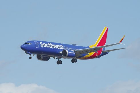 Penutup Mesin Lepas, Pesawat Boeing Southwest Airlines Kembali ke Denver