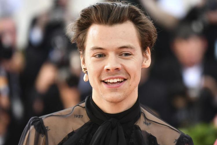 Harry Styles di acara Met Gala 2019.