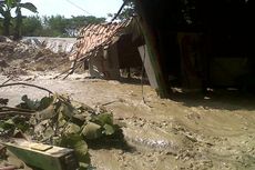 Satu Rumah Hanyut dan Ratusan Lainnya Terendam Air akibat Banjir Demak