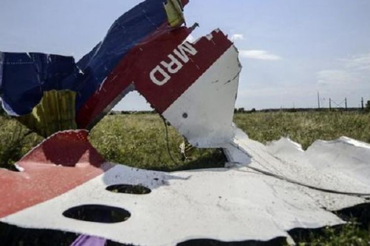 puing puing pesawat Malaysian Airlines MH17 yang jatuh ditembak Juli 2014