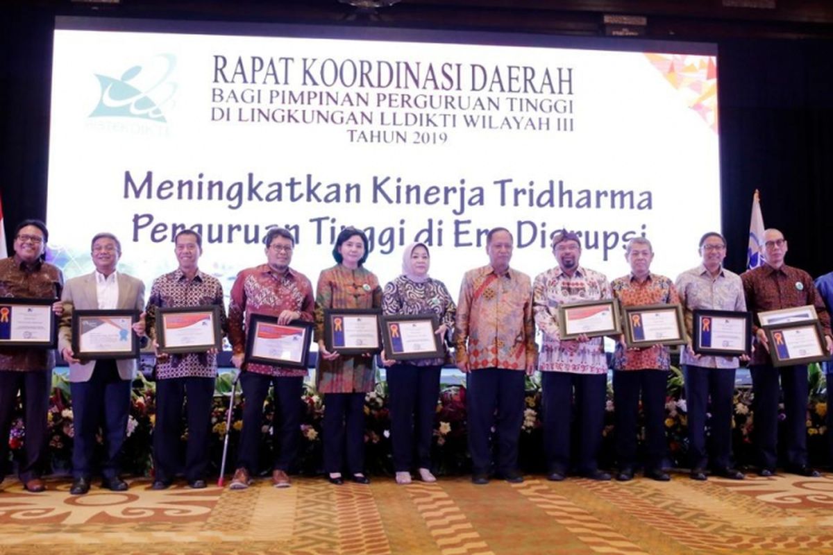 Rektor UMN saat menghadiri Rapat Koordinasi Daerah bagi Pimpinan Perguruan Tinggi di Lingkungan LLDIKTI Wilayah III Tahun 2018 di Hotel Bidakara, Jakarta pada Selasa (12/2/2019).