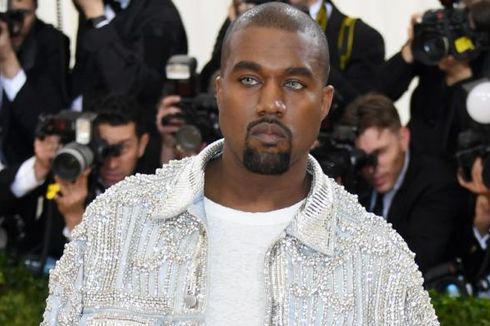 Kanye West Beri Kejutan lewat Lagu Baru 