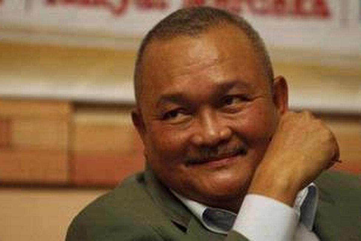 Ketua Dewan Pimpinan Daerah (DPD) Partai Golkar Sumatera Selatan, Alex Noerdin hadir dalam dialog interaktif Incumbent atau Figur Baru, di Jakarta Media Center, Gedung Dewan Pers, Jakarta, Selasa (6/3/2012). Alex Noerdin yang saat ini menjabat sebagai Gubernur Sumatera Selatan, menyatakan dirinya siap untuk maju sebagai Calon Gubernur DKI Jakarta melalui Partai Golkar.