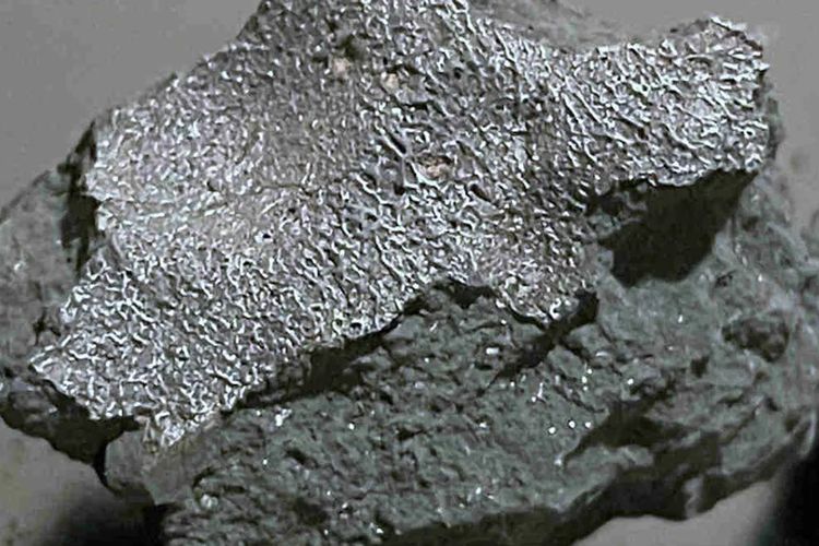 Meteorit yang Jatuh di Kamar Tidur New Jersey, Ternyata Sangat Langka