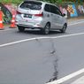 Akibat Jalan Retak, Arus Lalu Lintas Kawasan Payung Kota Batu Dialihkan, Kecuali Kendaraan Berat
