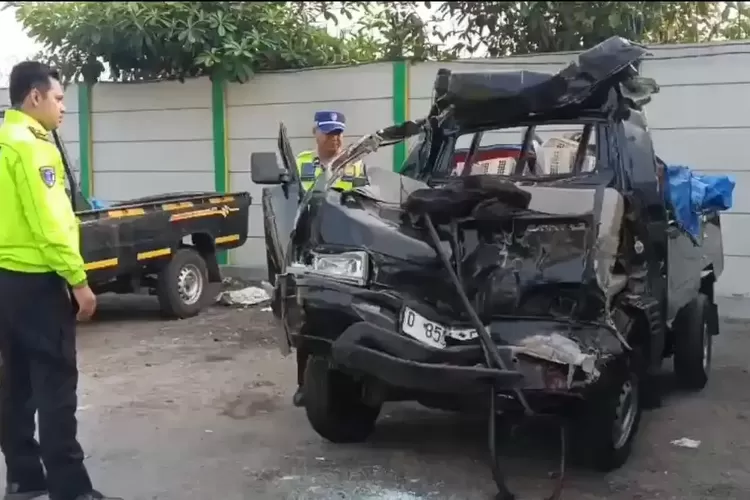 Kecelakaan Maut Tol Cipularang, Pikap Tahu Tabrak Kendaraan di Depan, 2 Tewas