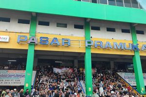 Pedagang Pasar Pramuka Protes, Kompak Tutup Toko