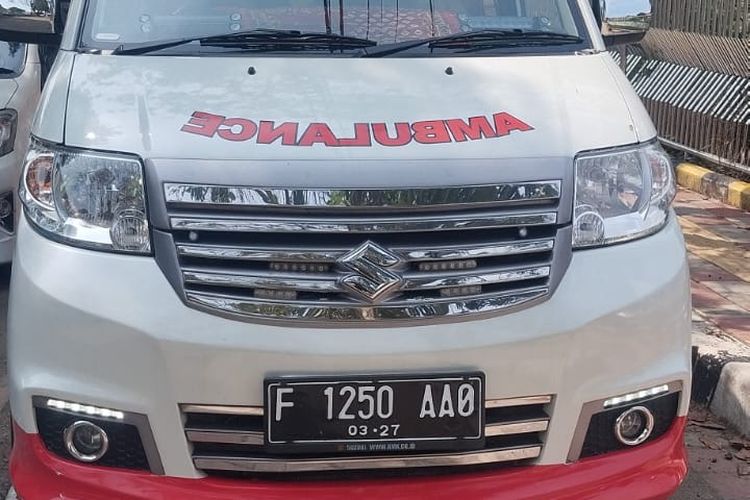 Potret mobil ambulans yang dimiliki warga Lebak Kantin, Kelurahan Sempur, Kecamatan Bogor Tengah, Kota Bogor.