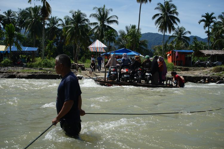 Tarik Ulur Perbaikan Jembatan Anduring di Padang Pariaman, Nyawa 20 Ribu Warga Dipertaruhkan