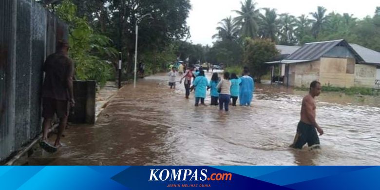 Banjir Rendam Puluhan Rumah Warga di Seram Barat, Jalan Raya Berubah Jadi 'Lautan' - Vimarsana News
